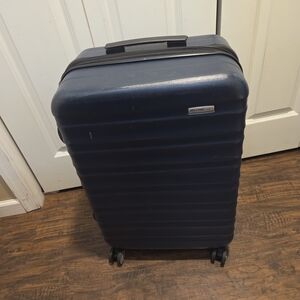 Amazon Basics Polycarbonate Hard Suitcase 20" Navy Blue